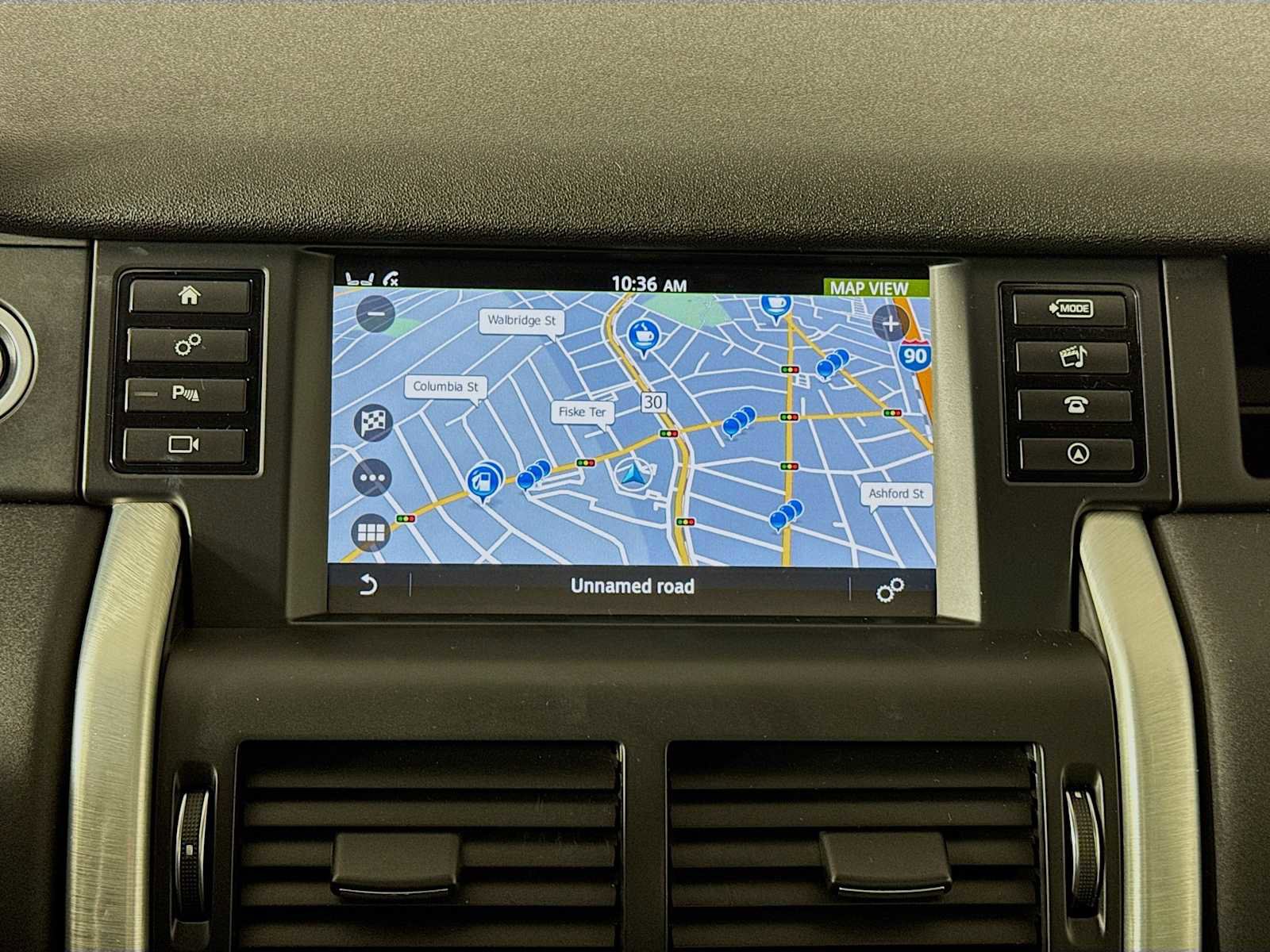 Used 2016 Land Rover Discovery Sport HSE image 15