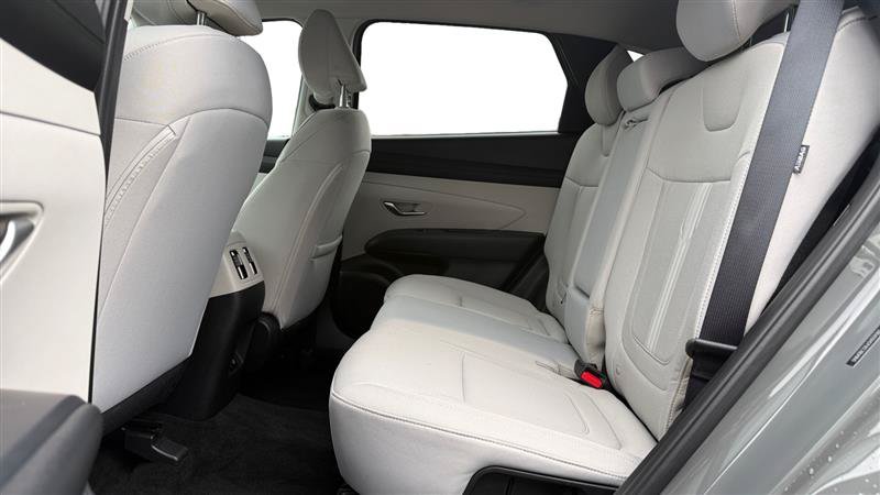 Used 2025 Hyundai Tucson SEL AWD/4WD image 16