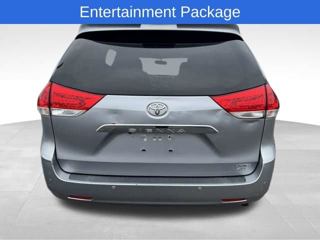 Used 2011 Toyota Sienna Limited w/ Premium Pkg image 4