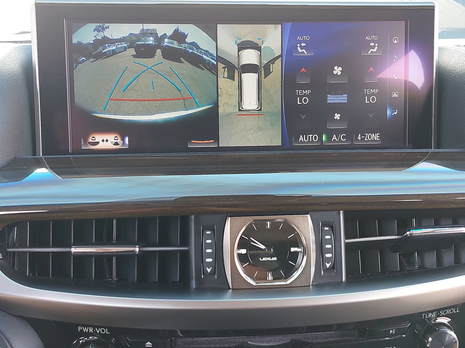 Used 2018 Lexus LX 570 4WD image 27