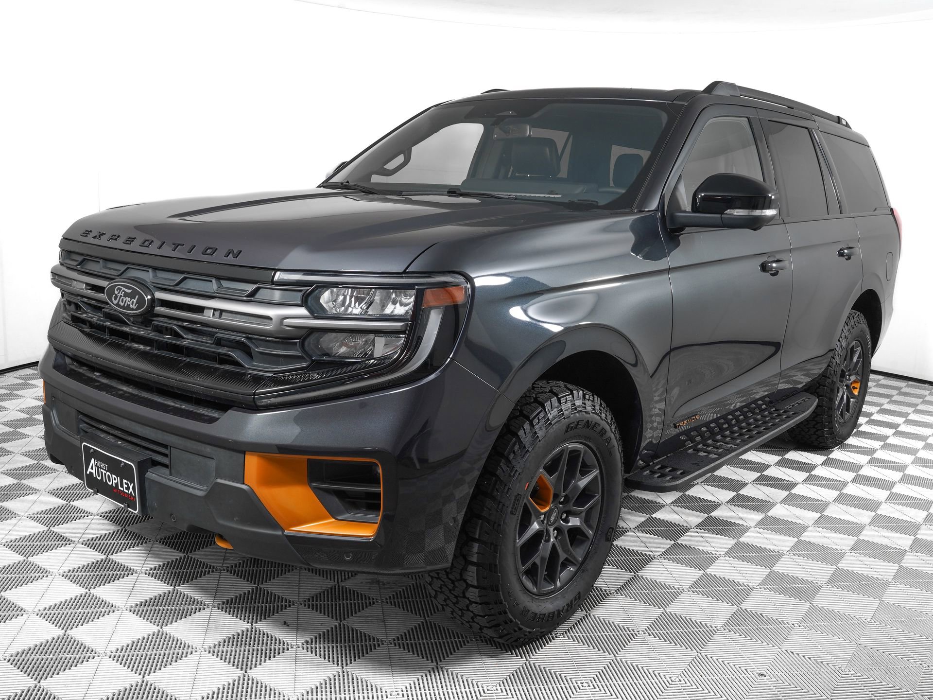 Used 2025 Ford Expedition Tremor AWD/4WD image 7