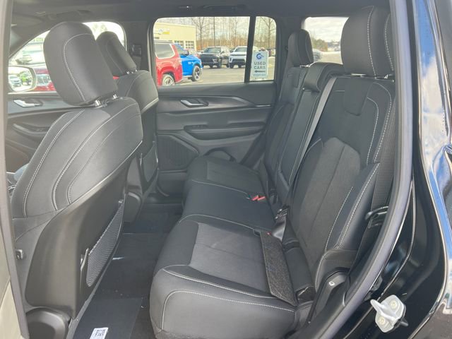 New 2026 Jeep Grand Cherokee Laredo X AWD/4WD image 5