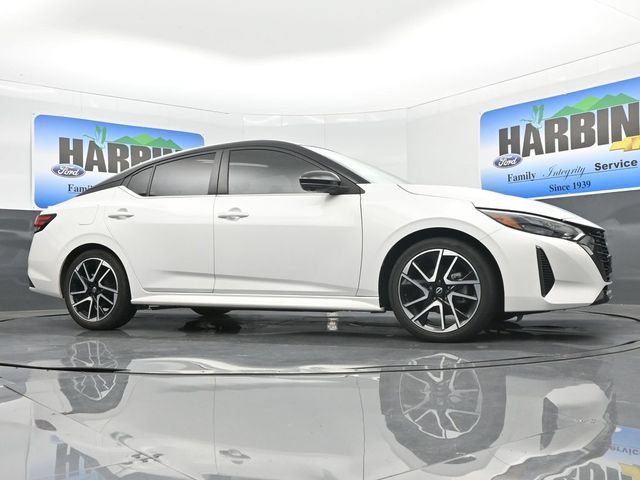 Used 2024 Nissan Sentra SR w/ SR Premium Package FWD image 19