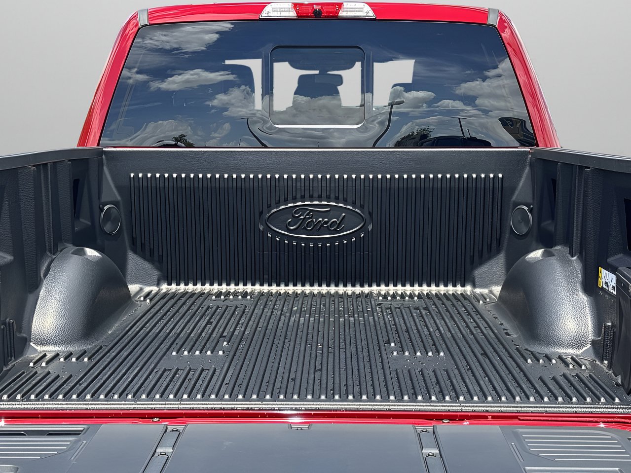 New 2025 Ford F150 Lightning Platinum image 31