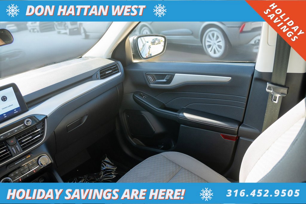 Used 2022 Ford Escape SE w/ Cold Weather Package image 15
