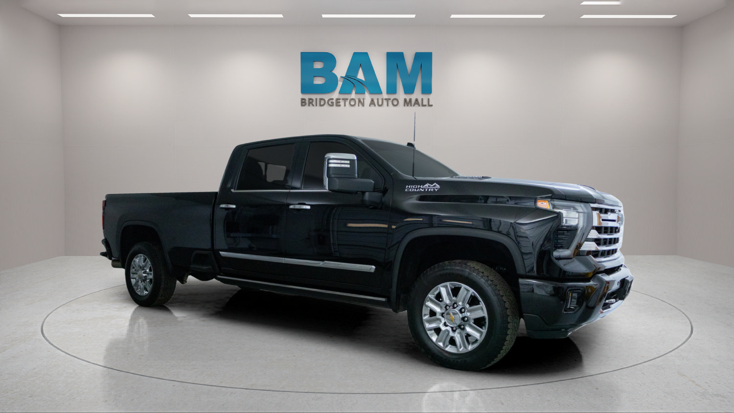 Used 2024 Chevrolet Silverado 2500 High Country w/ Technology Package AWD/4WD image 1