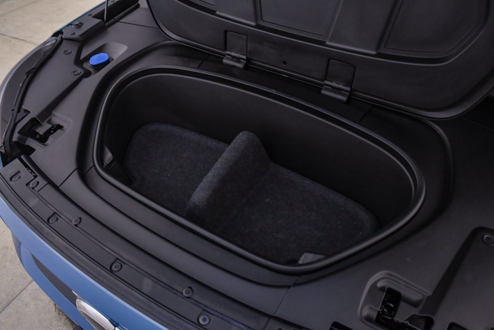 Certified 2023 Volvo C40 P8 Recharge Plus image 28