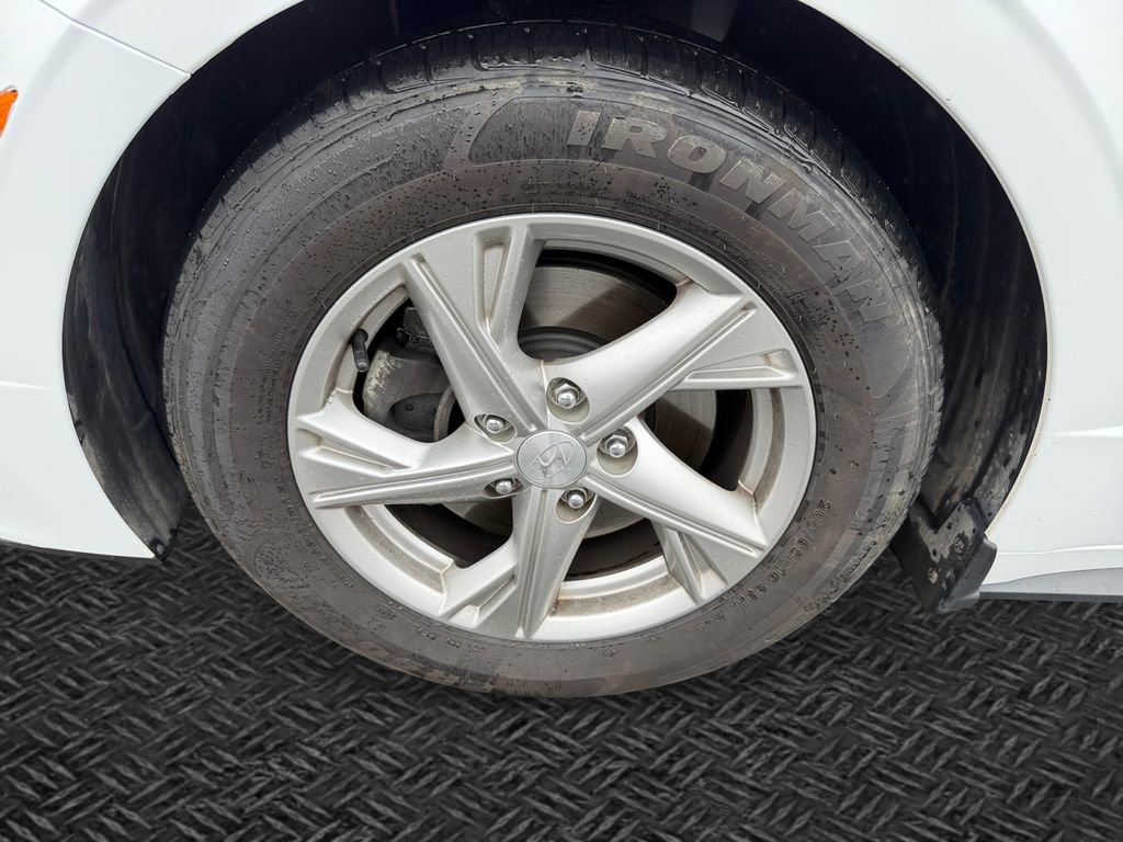 Used 2022 Hyundai Sonata SE image 11