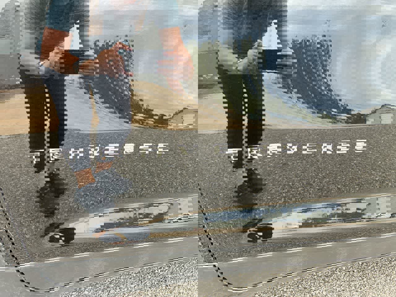 Used 2025 Chevrolet Traverse LT image 30