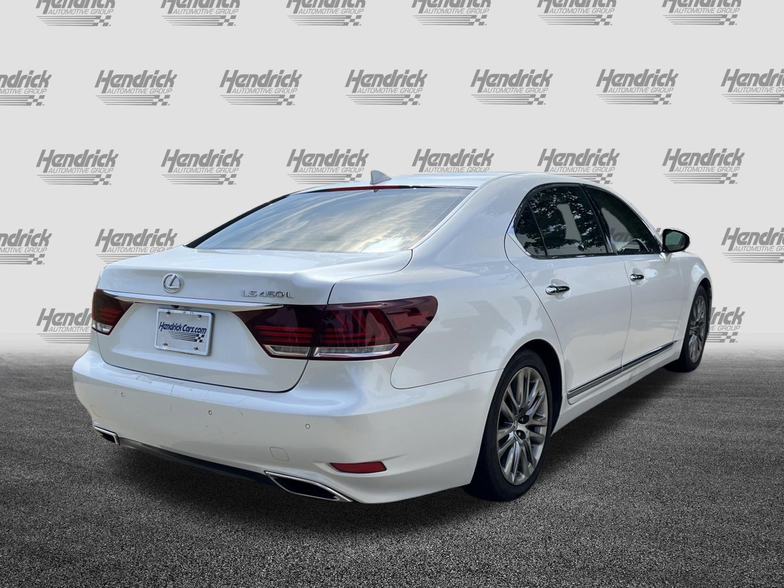 Used 2017 Lexus LS 460 L w/ Ultra Luxury Package RWD image 11
