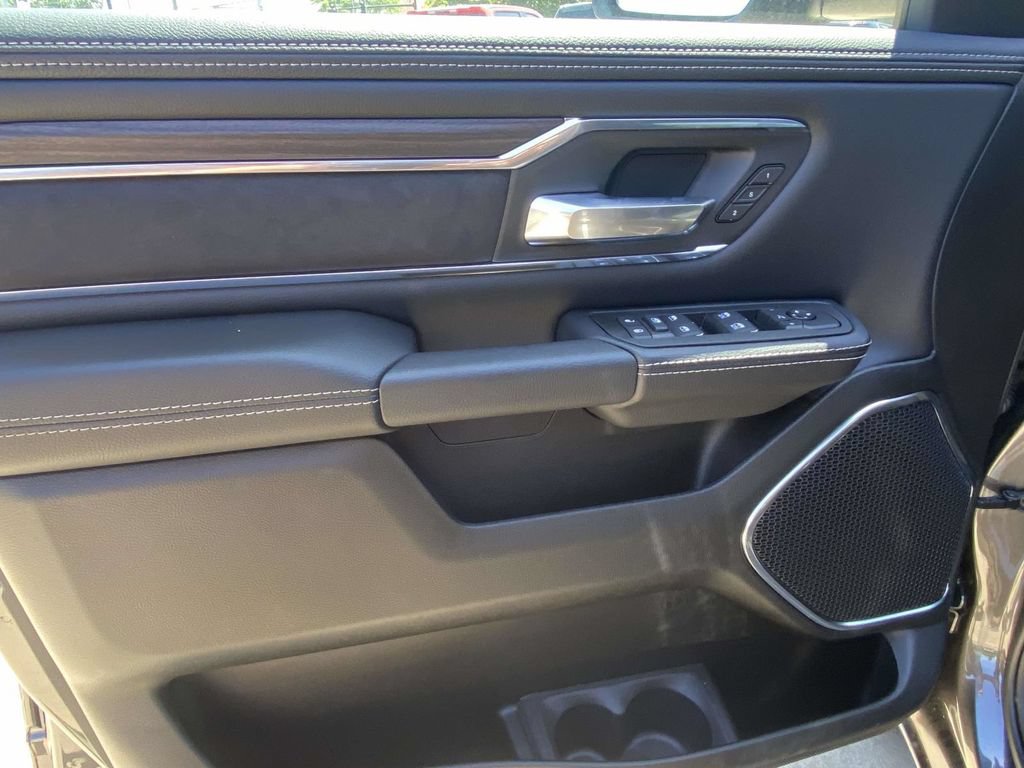 New 2026 RAM 1500 Laramie w/ Sport Appearance Package AWD/4WD image 14