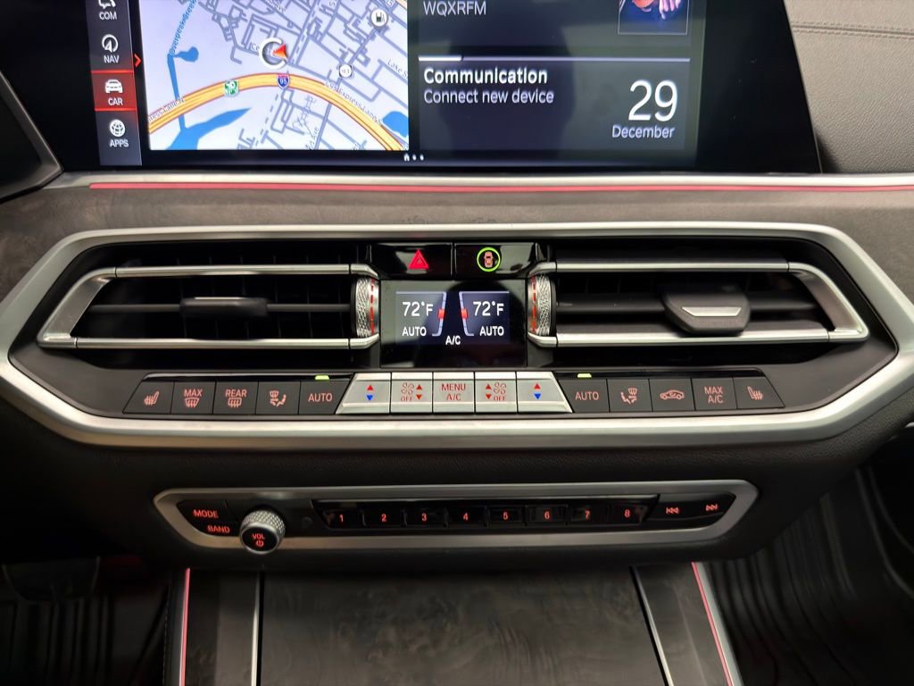 Used 2022 BMW X5 xDrive40i w/ M Sport Package image 11