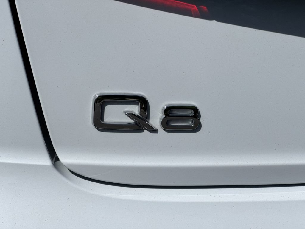Used 2020 Audi Q8 Premium Plus w/ Premium Plus Package AWD/4WD image 39