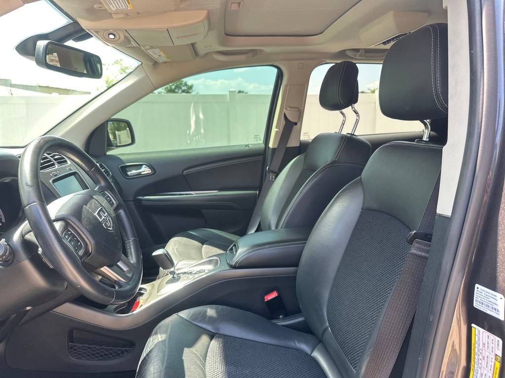 Used 2020 Dodge Journey Crossroad FWD image 11