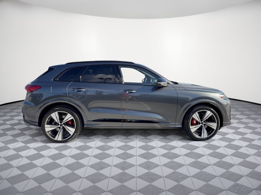 New 2026 Audi SQ5 Prestige AWD/4WD image 8