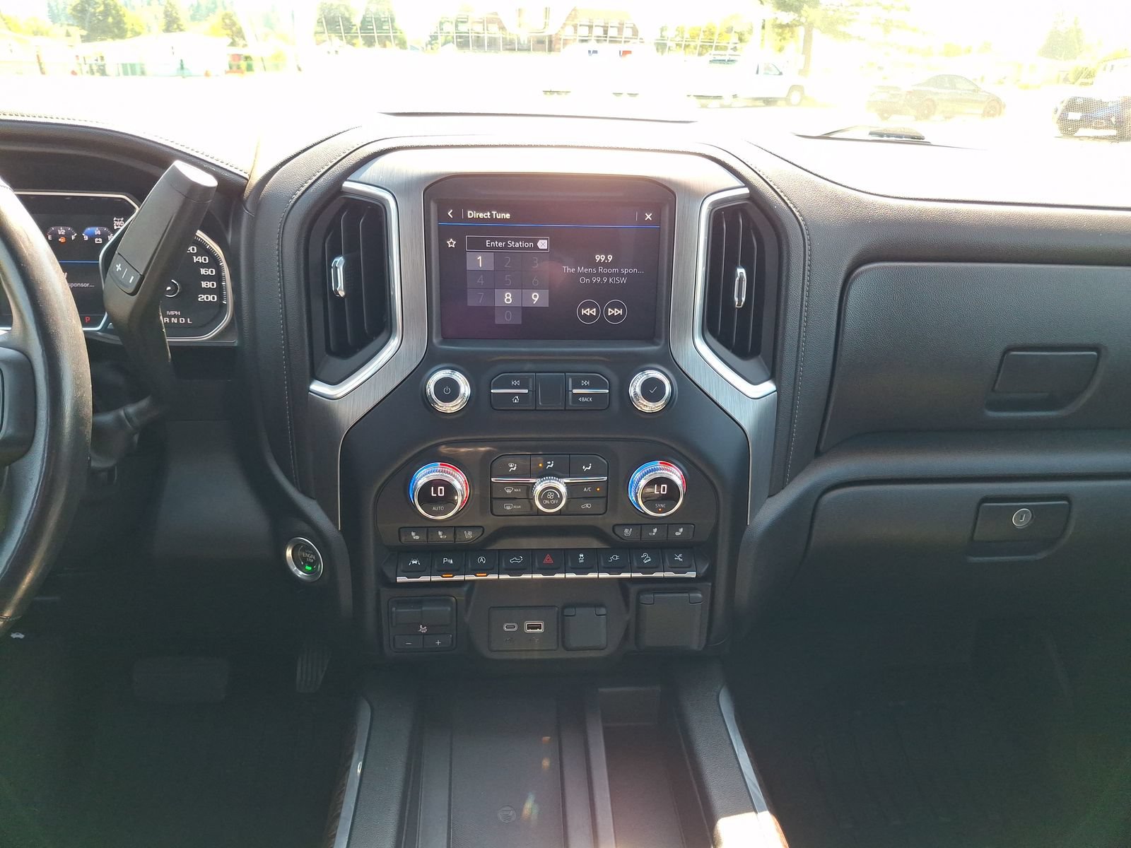 Used 2021 GMC Sierra 1500 Denali w/ Denali Ultimate Package AWD/4WD image 11