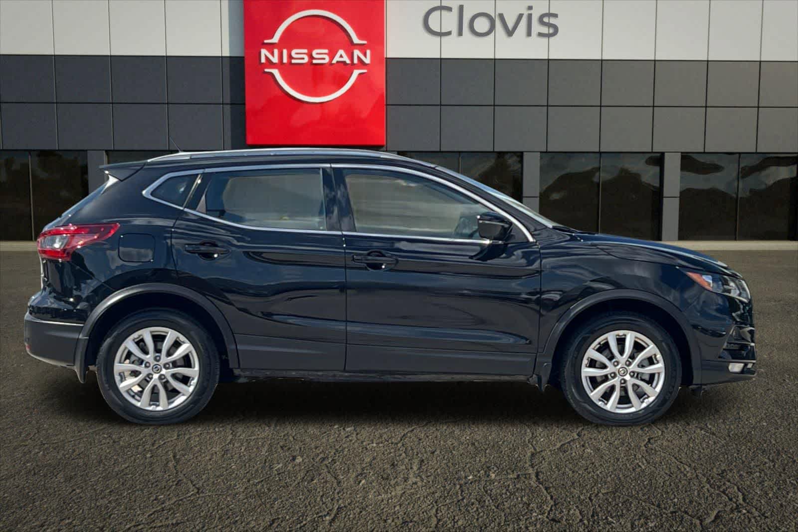 Used 2021 Nissan Rogue Sport SV w/ Technology Package AWD/4WD image 9