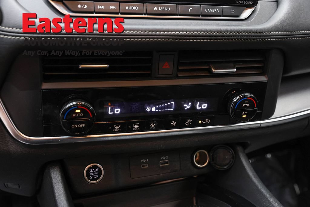 Used 2023 Nissan Rogue SV AWD/4WD image 19