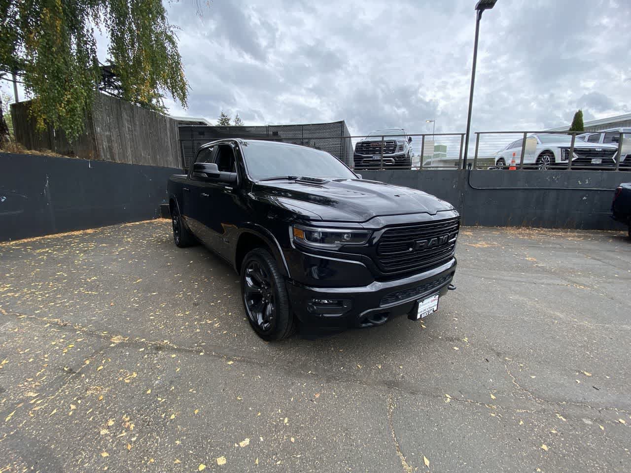 Used 2023 RAM 1500 Limited w/ Night Edition AWD/4WD image 8
