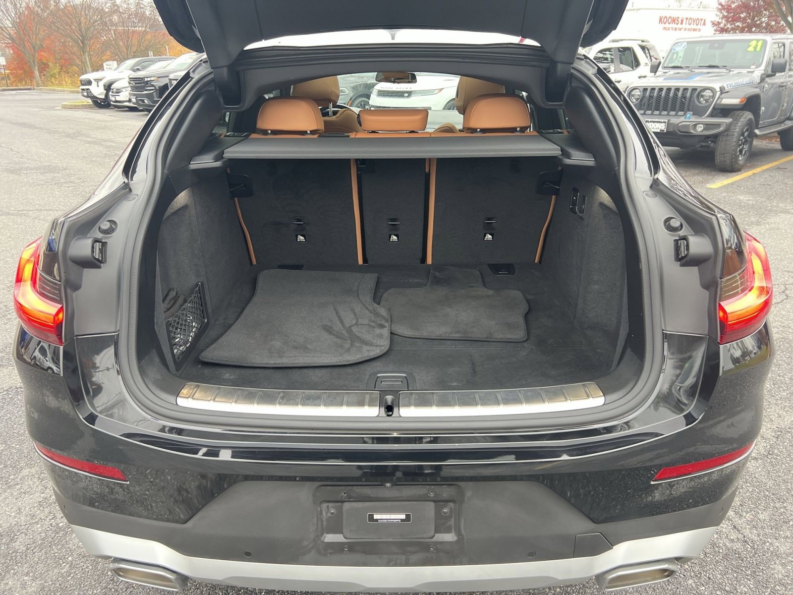 Used 2023 BMW X4 xDrive30i w/ Premium Package image 26