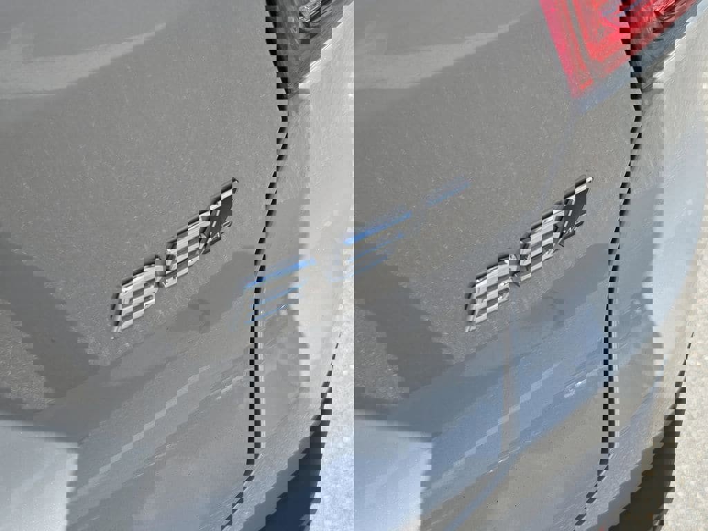 Used 2023 Volvo XC40 B5 Plus w/ Protection Package Premier image 6