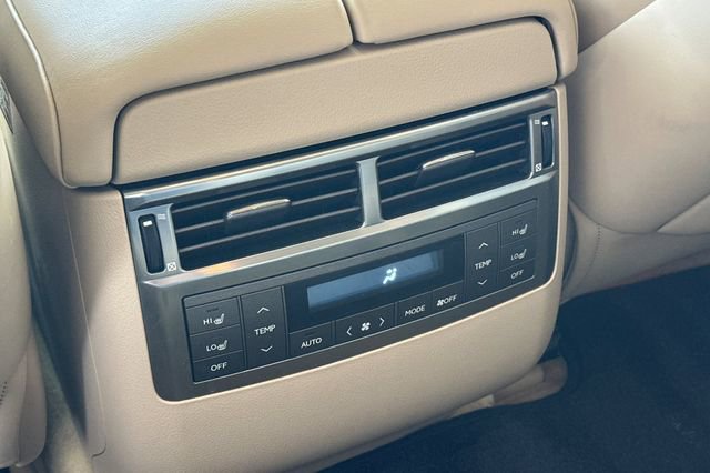 Used 2011 Lexus LX 570 4WD image 15