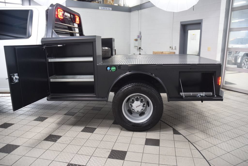 Used 2024 GMC Sierra 3500 Pro w/ Convenience Package AWD/4WD image 39