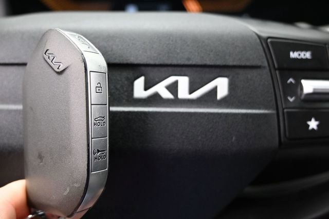 Used 2025 Kia K4 FWD image 38