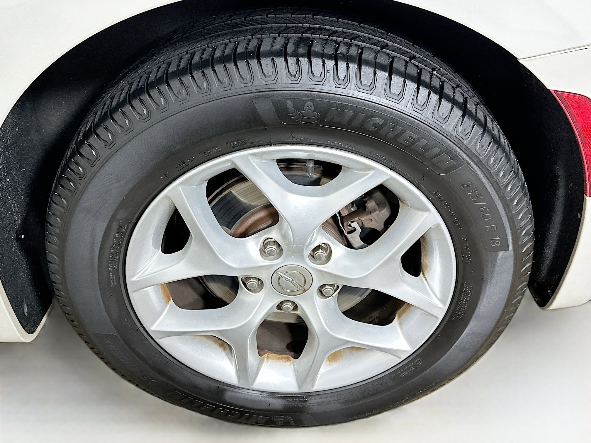 Used 2017 Chrysler Pacifica Touring-L w/ Tire & Wheel Group image 11