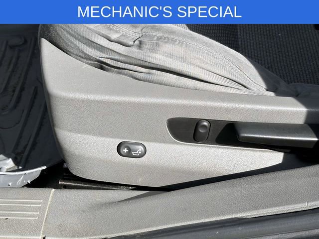 Used 2011 Chevrolet Malibu LS image 16