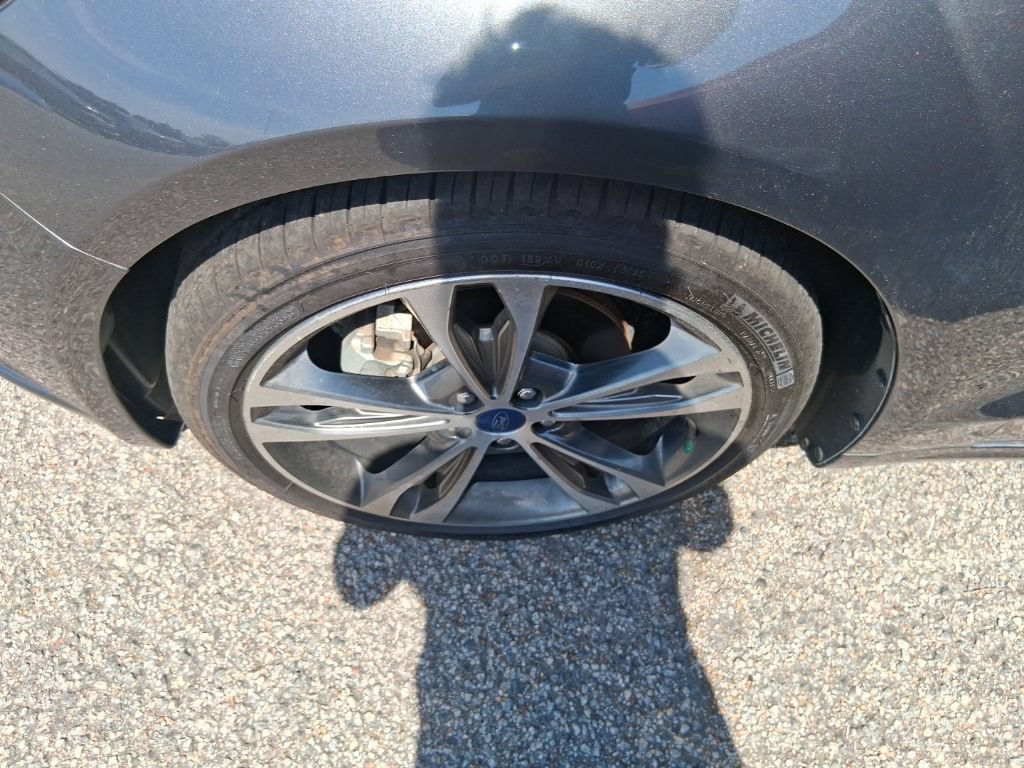 Used 2017 Ford Fusion Titanium FWD image 11