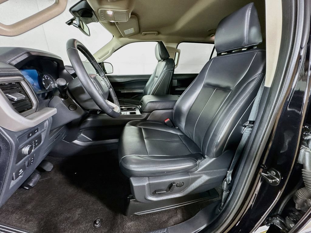 Used 2022 Ford Expedition XLT RWD image 25