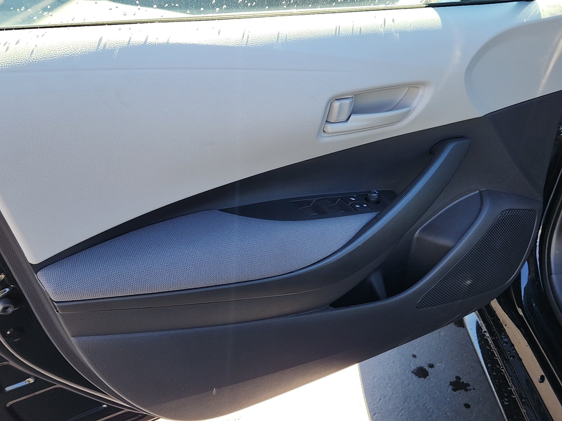 New 2026 Toyota Corolla LE image 10