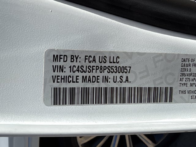 Used 2023 Jeep Grand Wagoneer L Series II AWD/4WD image 31