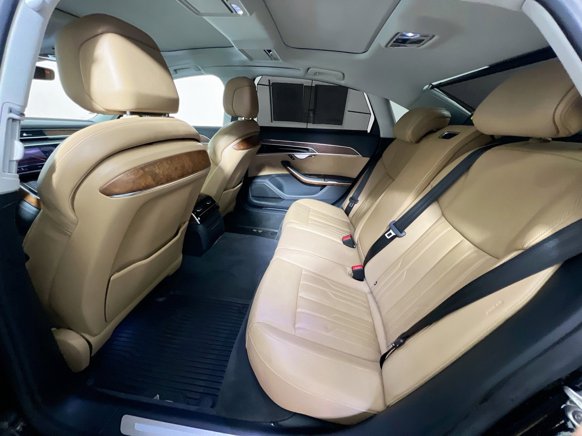 Used 2019 Audi A8 L 3.0T w/ Executive Package image 29