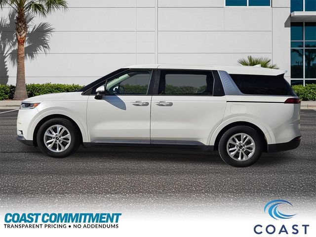 Used 2022 Kia Carnival LX FWD image 3