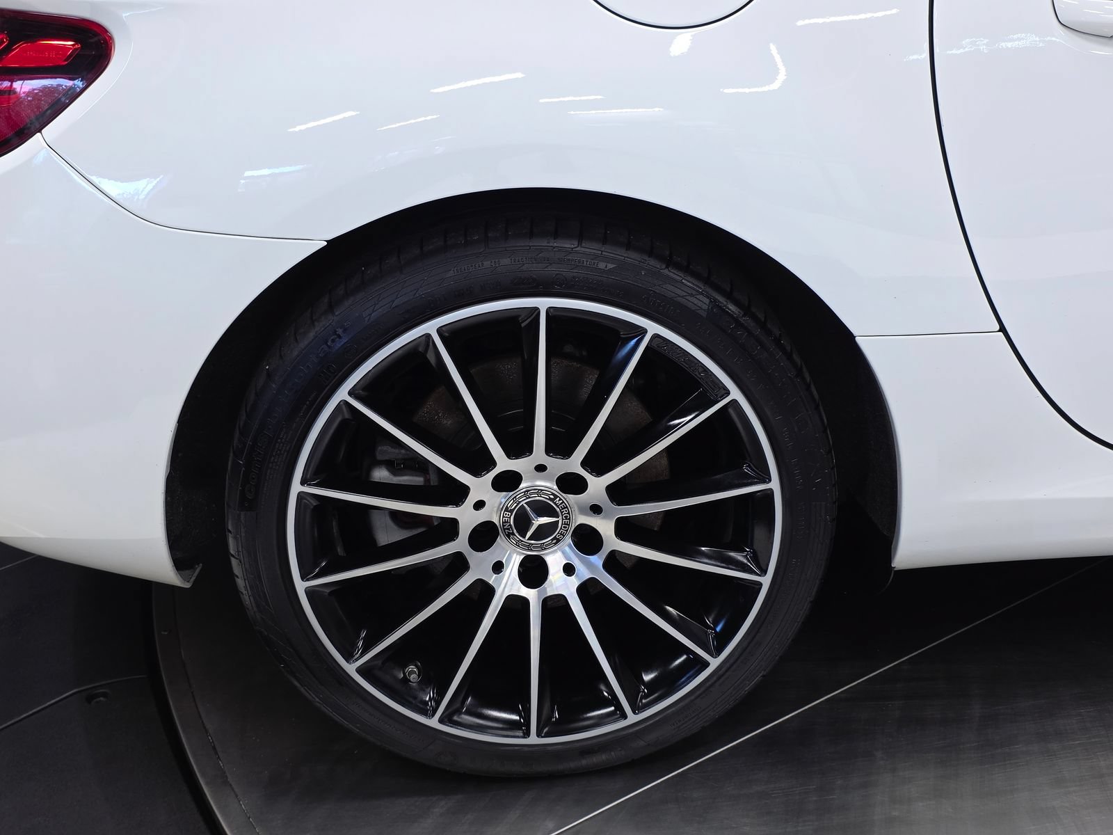 Used 2019 Mercedes-Benz SLC 300 image 39