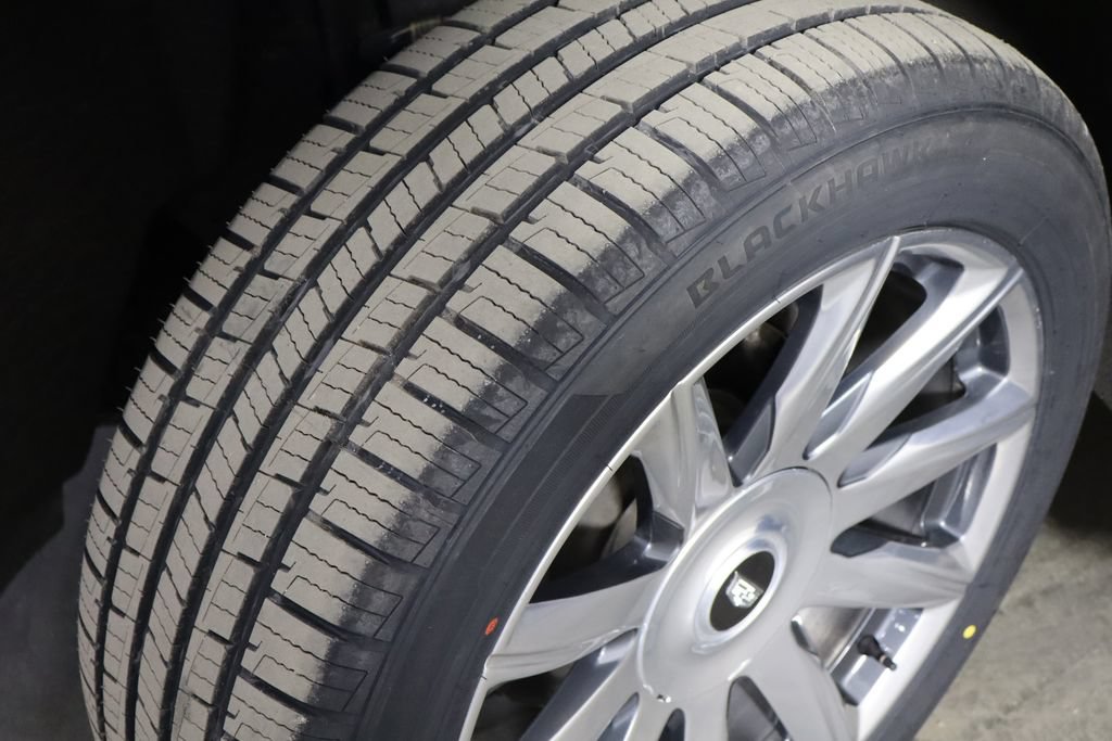 Used 2021 Chevrolet Tahoe LS AWD/4WD image 40