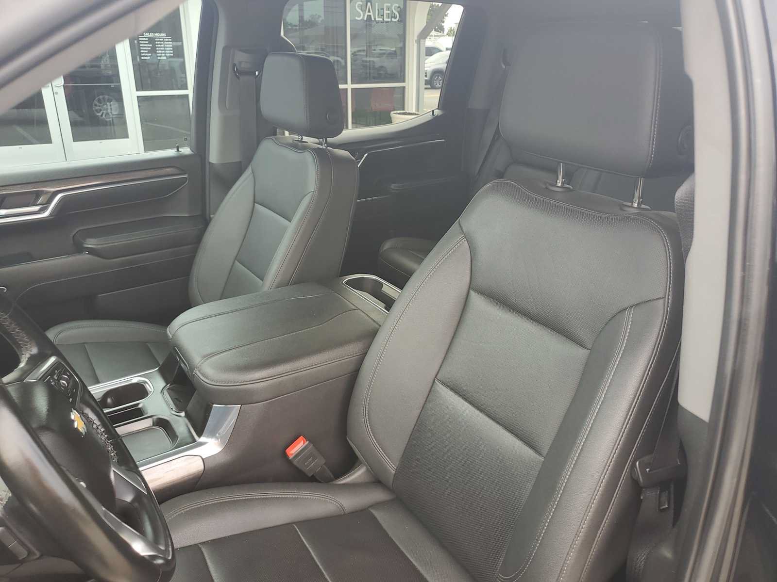 Used 2024 Chevrolet Silverado 1500 LTZ w/ LTZ Convenience Package II RWD image 24