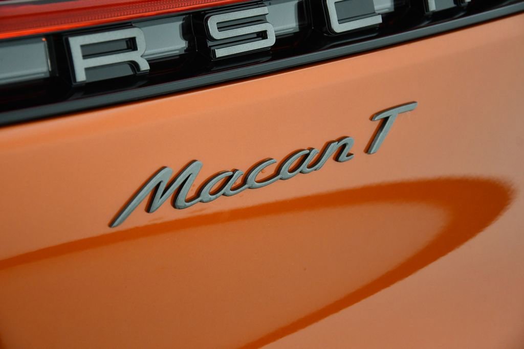 Used 2025 Porsche Macan Turbo image 11
