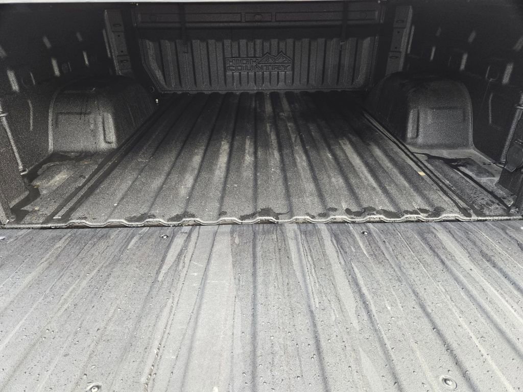 Used 2023 Chevrolet Silverado 1500 High Country w/ Technology Package image 30