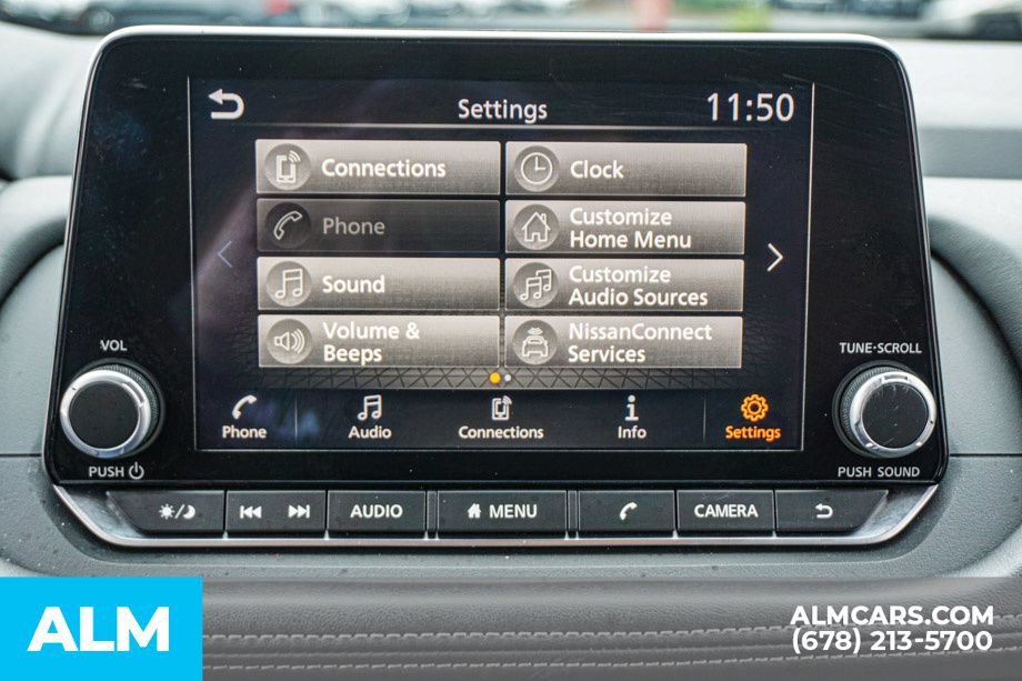 Used 2024 Nissan Rogue SV FWD image 33