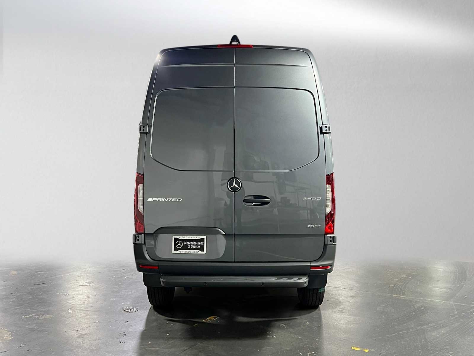 Used 2026 Mercedes-Benz Sprinter 2500 image 4