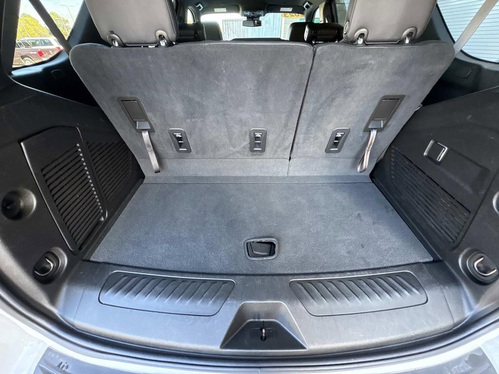 Used 2023 Chevrolet Tahoe LT image 17