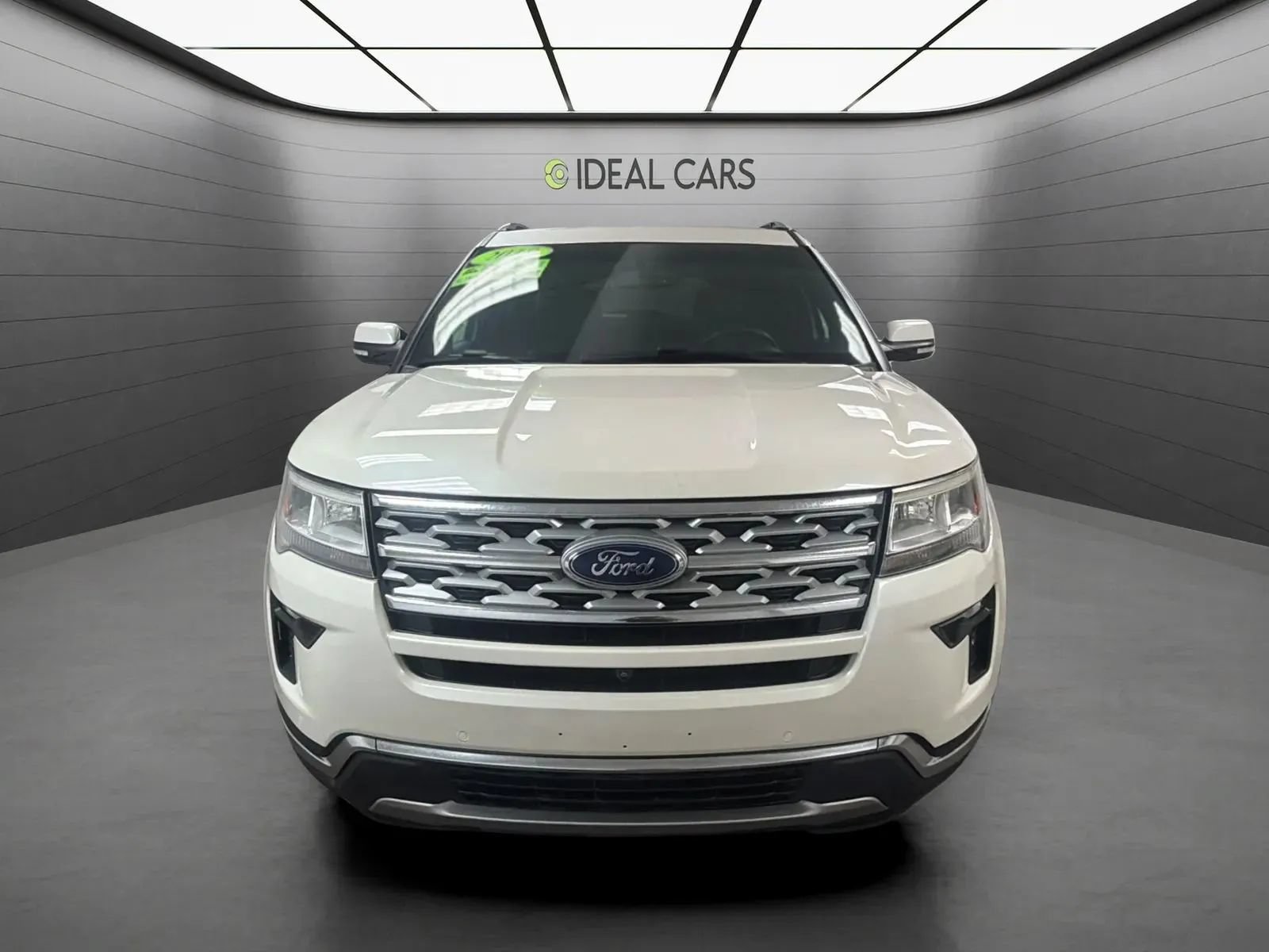 Used 2019 Ford Explorer Limited w/ Class III Trailer Tow Package AWD/4WD image 2
