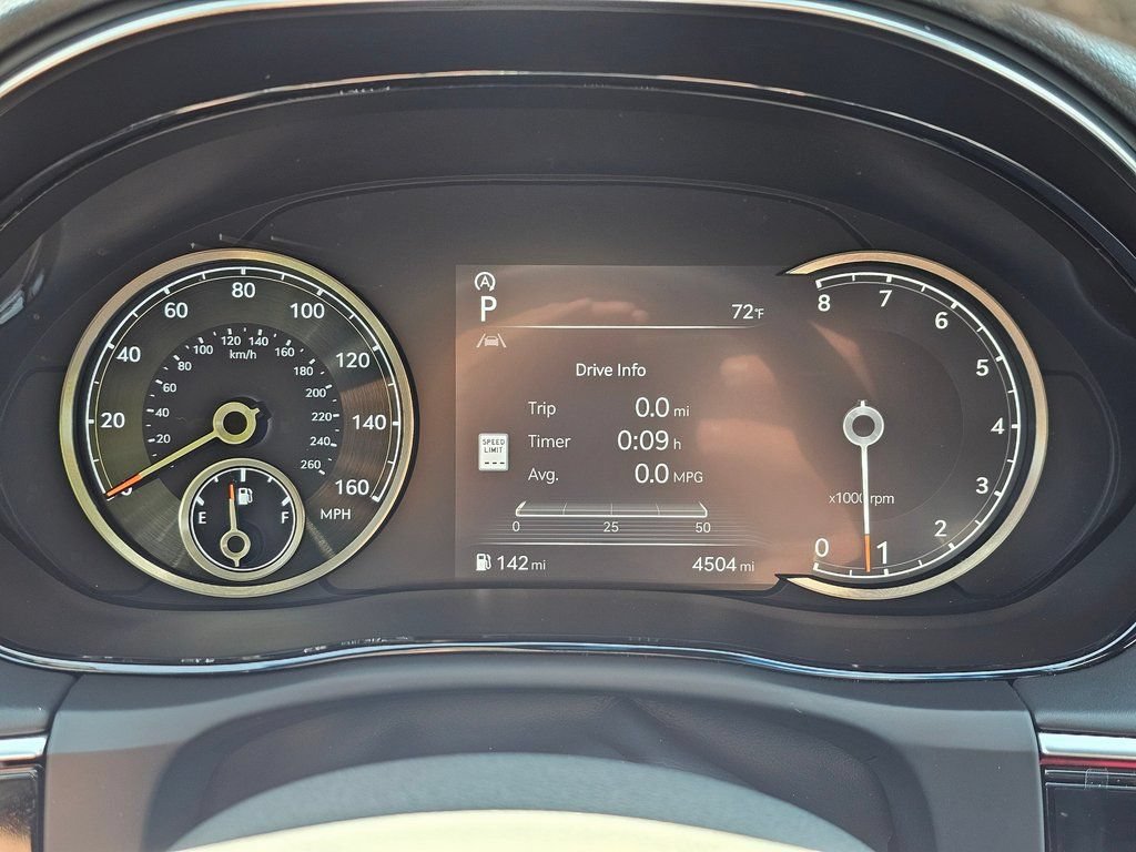 Used 2025 Genesis GV70 3.5T Sport AWD/4WD image 12