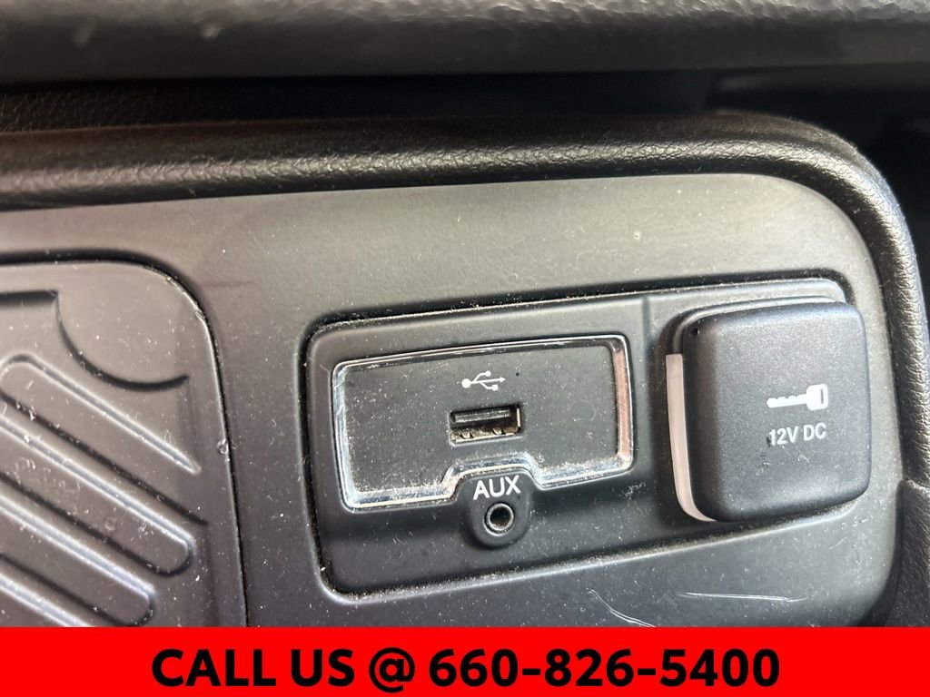 Used 2017 Jeep Renegade Sport w/ Power & Air Group image 14