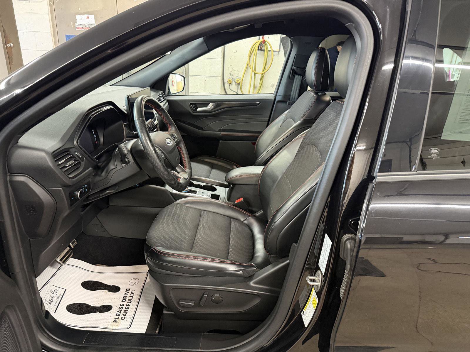 Used 2023 Ford Escape ST-Line w/ Tech Pack #1 image 13