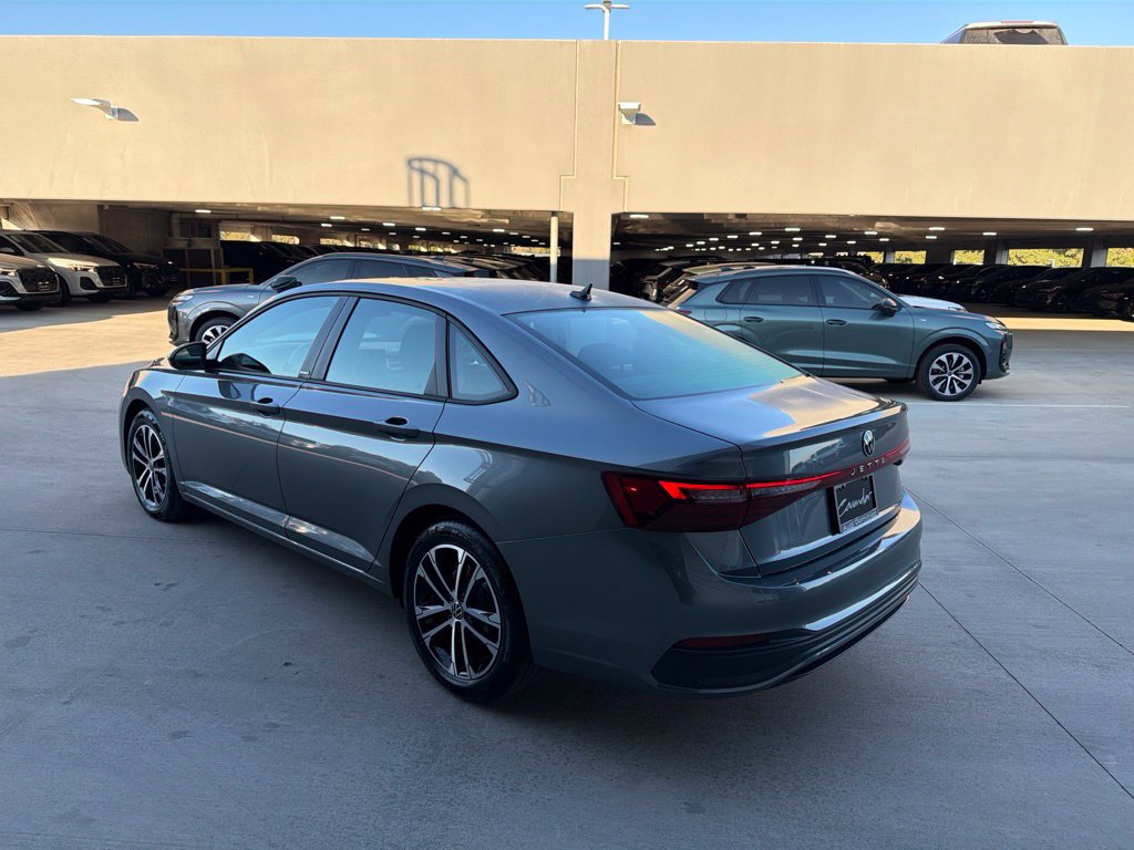 Used 2026 Volkswagen Jetta Sport FWD image 10