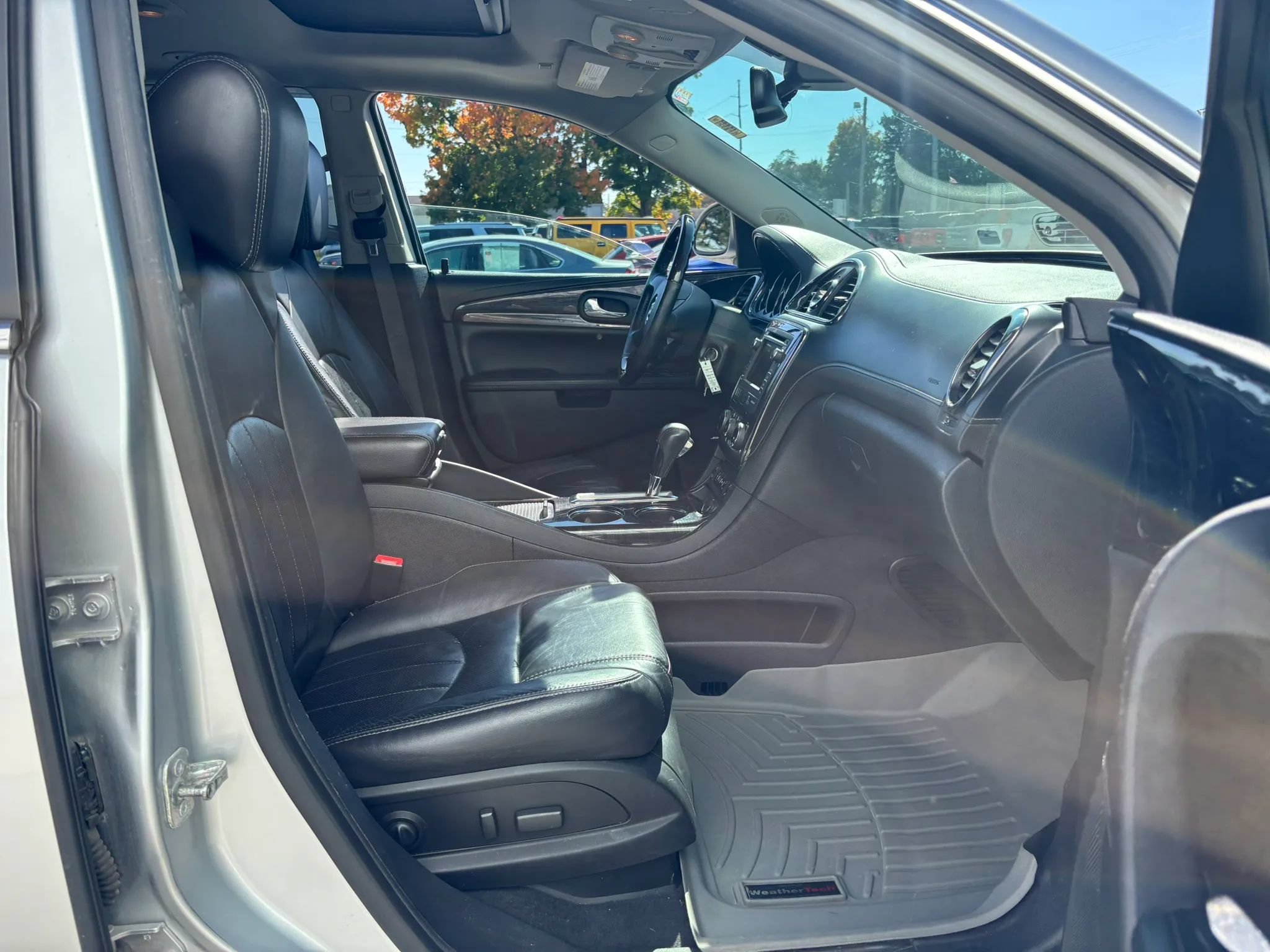 Used 2015 Buick Enclave Premium w/ Trailering Package AWD/4WD image 19